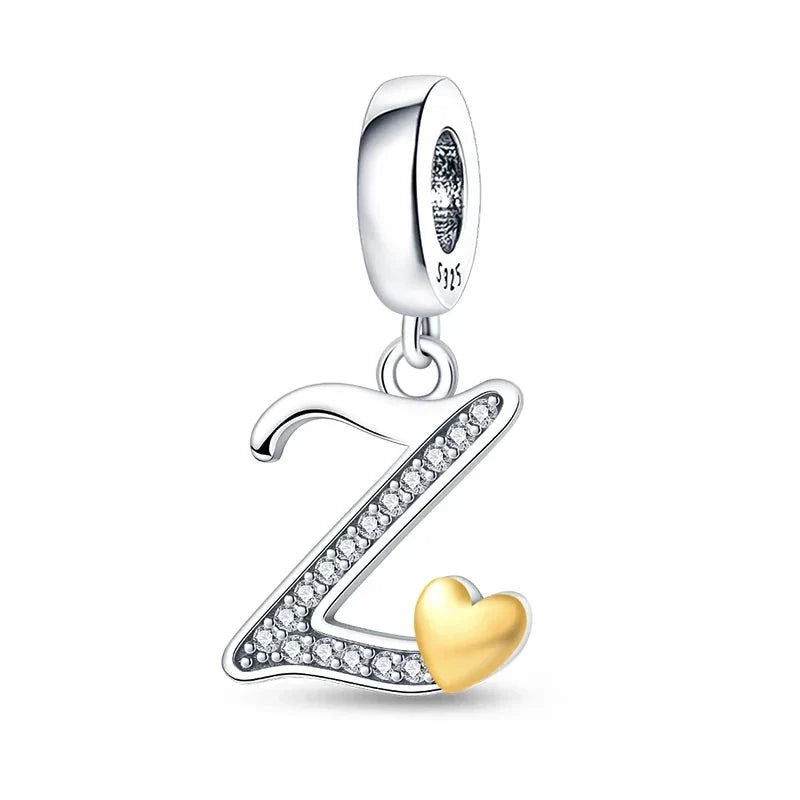 Charm con letras de corazón de oro