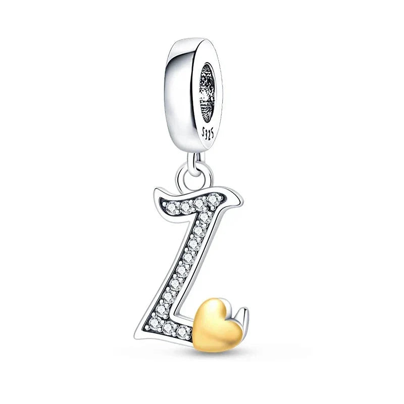 Charm con letras de corazón de oro